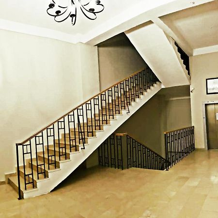 Cozy Apartment In The City Center Mtatsminda Tbilisi Esterno foto
