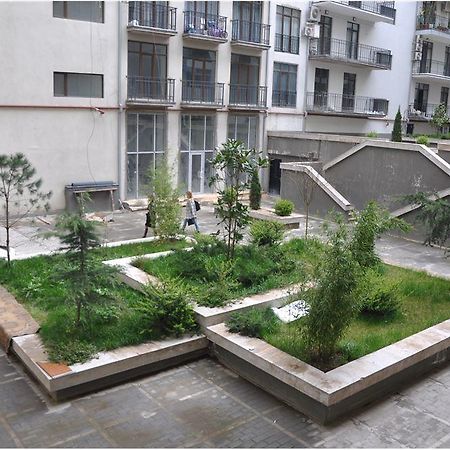 Cozy Apartment In The City Center Mtatsminda Tbilisi Esterno foto