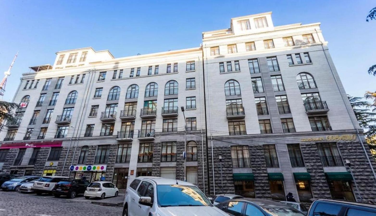 Cozy Apartment In The City Center Mtatsminda Tbilisi Esterno foto
