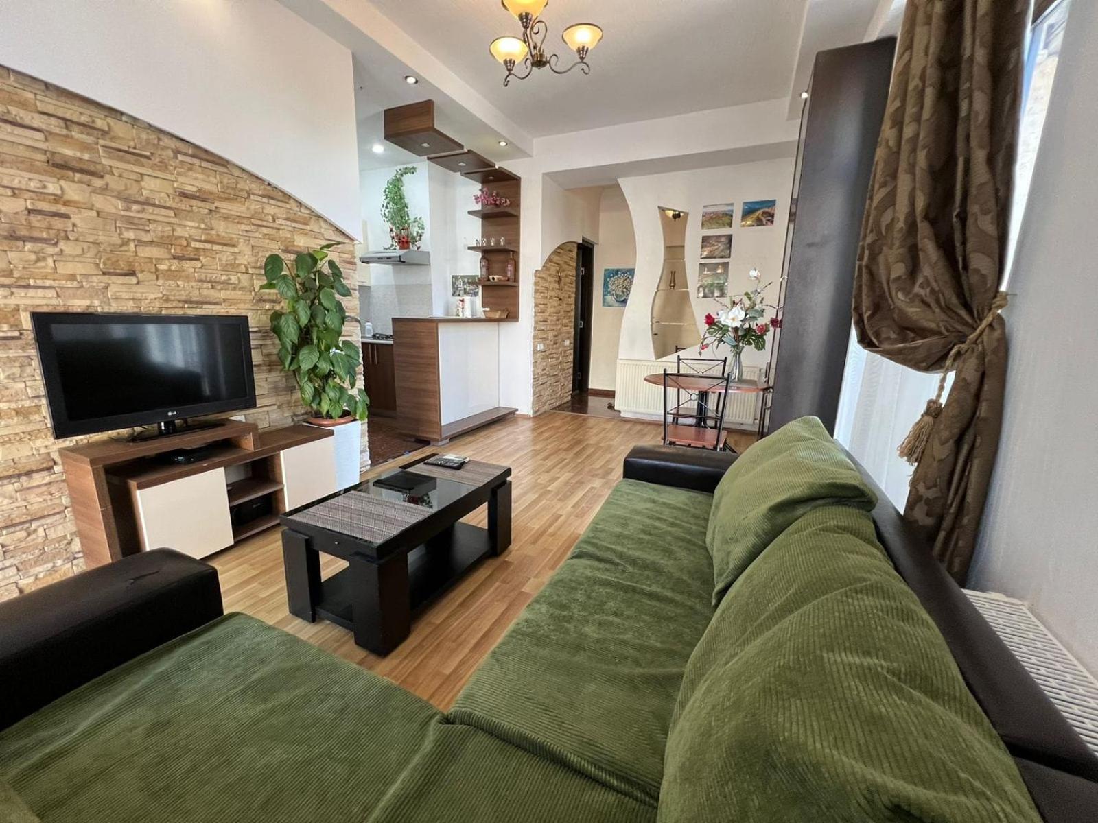 Cozy Apartment In The City Center Mtatsminda Tbilisi Esterno foto