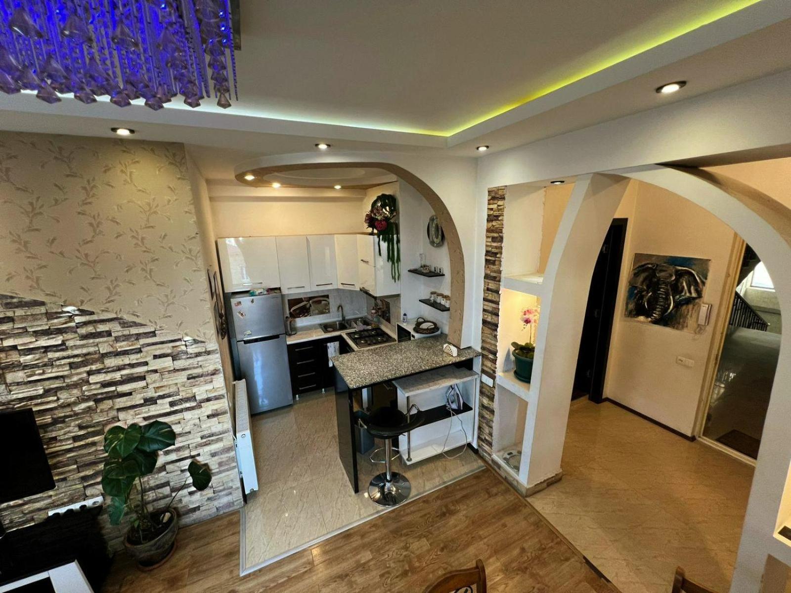 Cozy Apartment In The City Center Mtatsminda Tbilisi Esterno foto